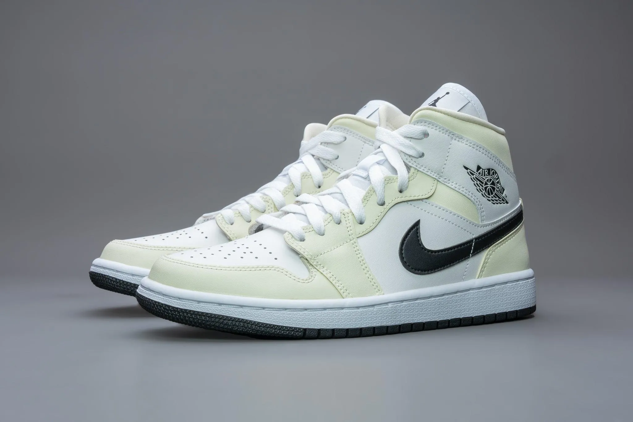 Air Jordan 1 Mid Coconut Milk (W)