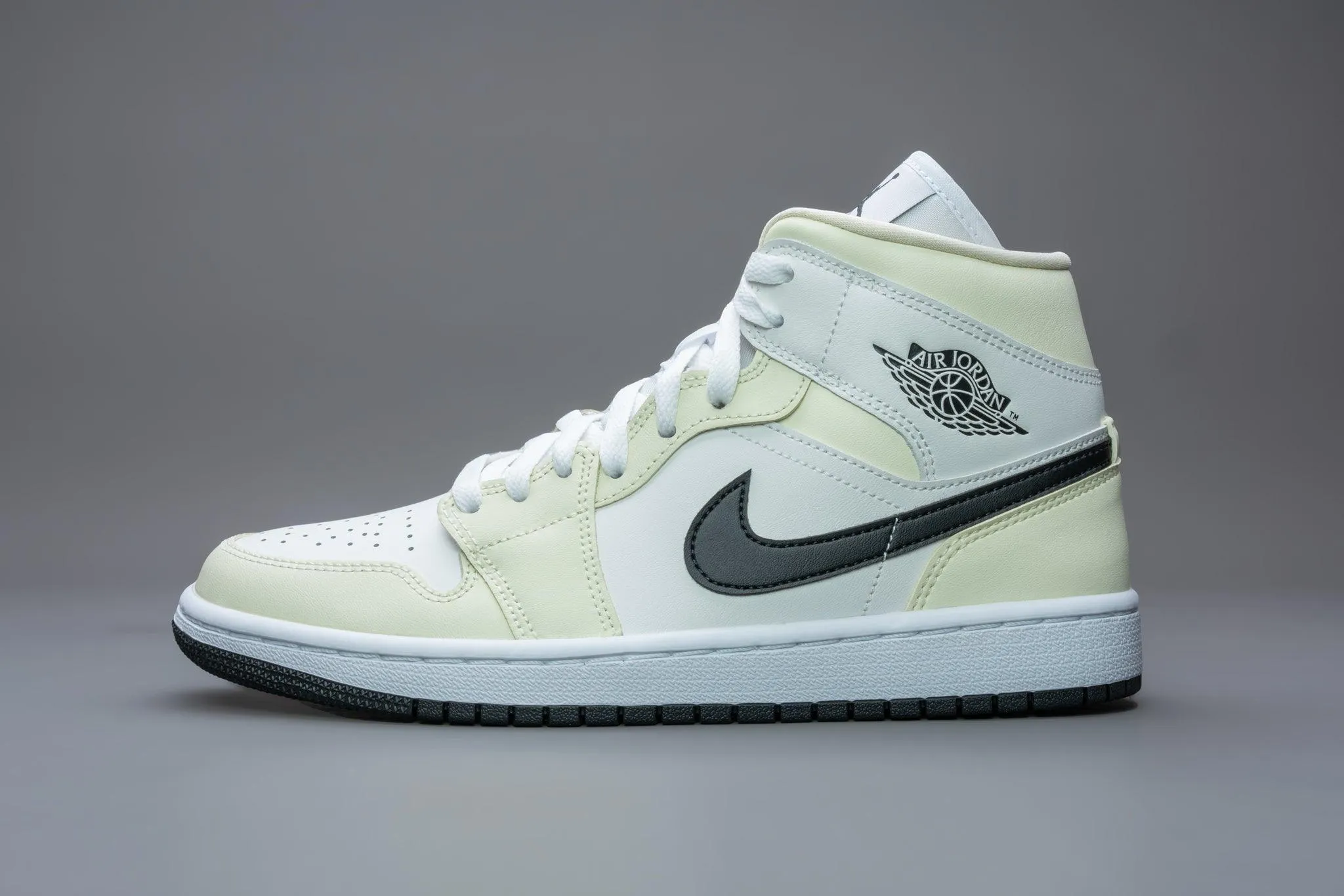 Air Jordan 1 Mid Coconut Milk (W)