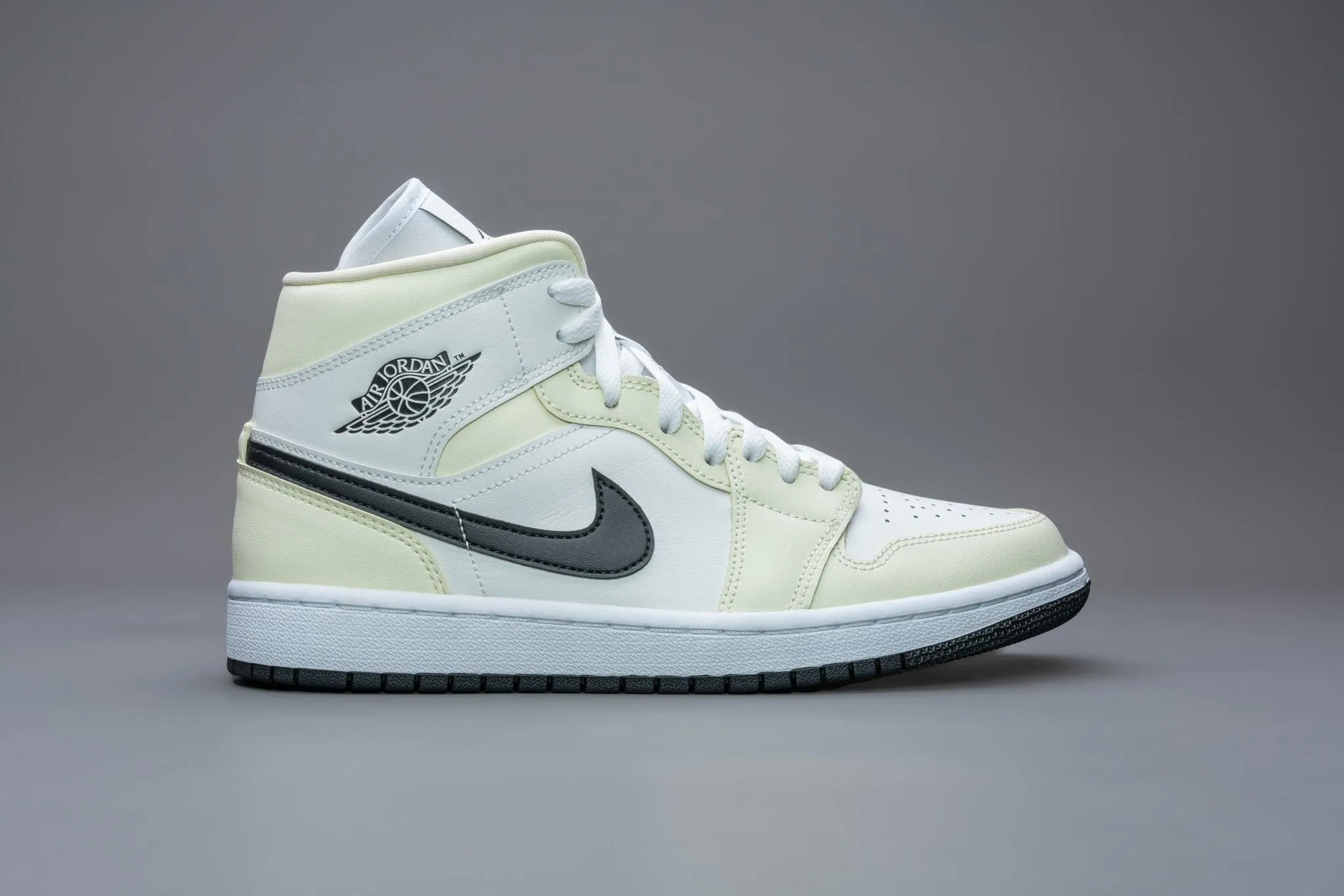 Air Jordan 1 Mid Coconut Milk (W)