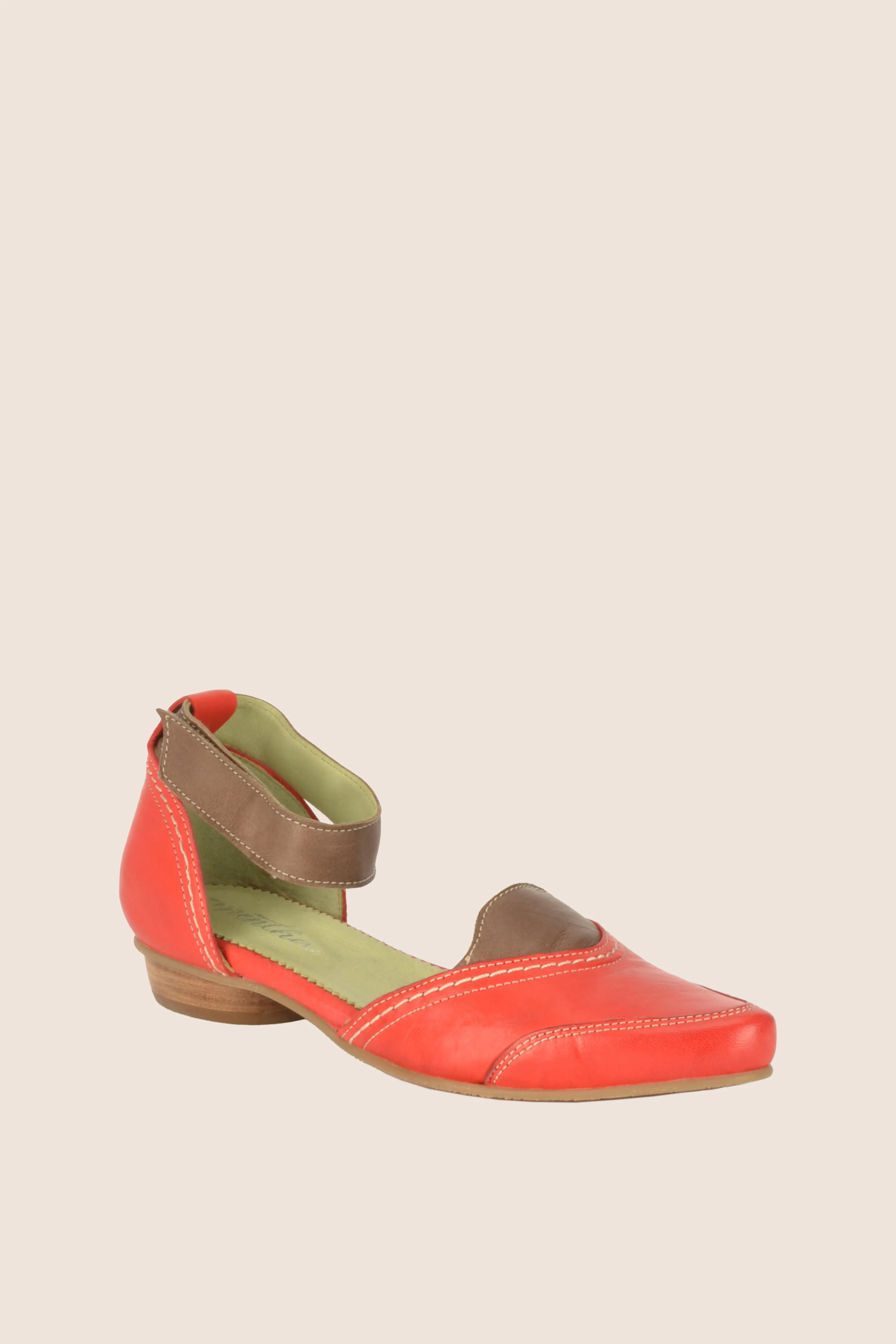 Beau Red & Taupe