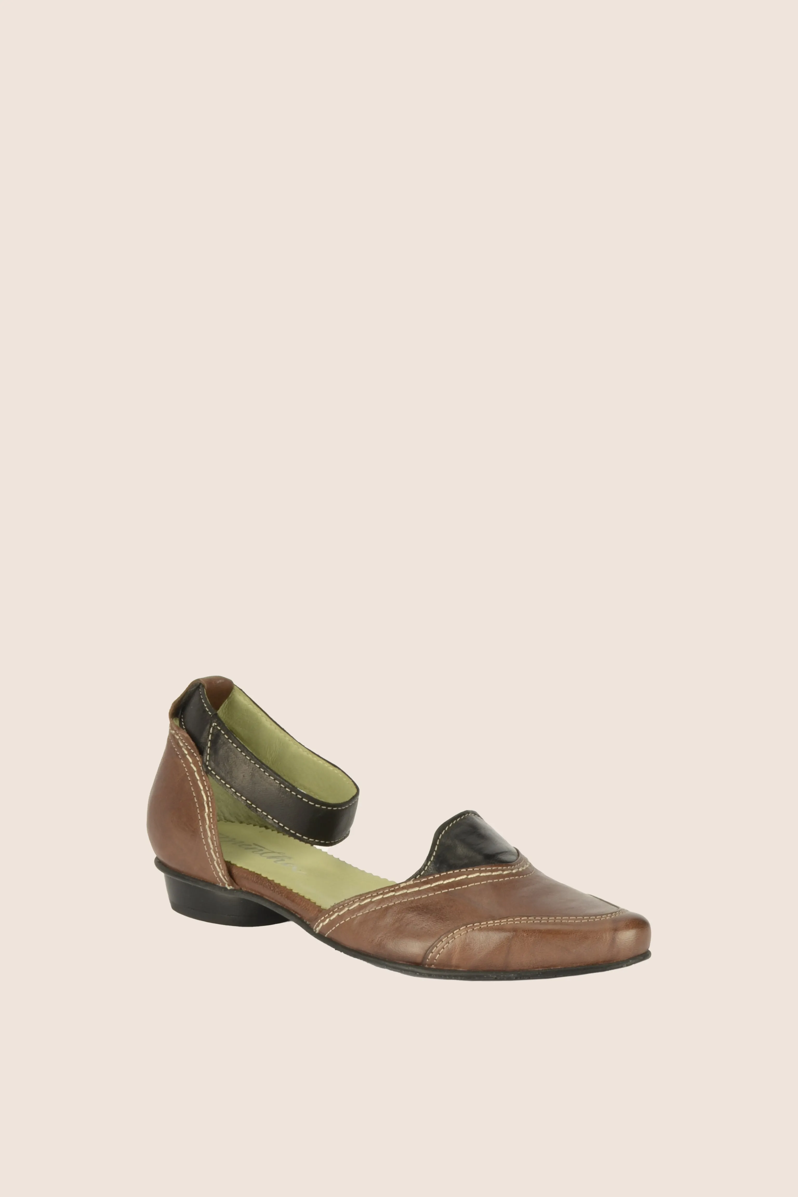 Beau taupe & black
