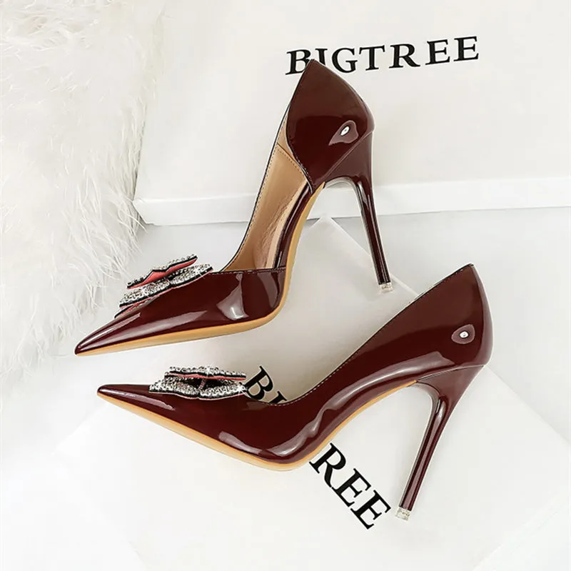 Butterfly Banquet Fashion Style Patent Leather Side Hollow Rhinestone