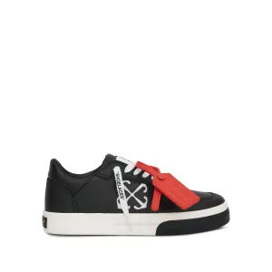 New Low Vulcanized Calf Leather Sneaker in Black/White