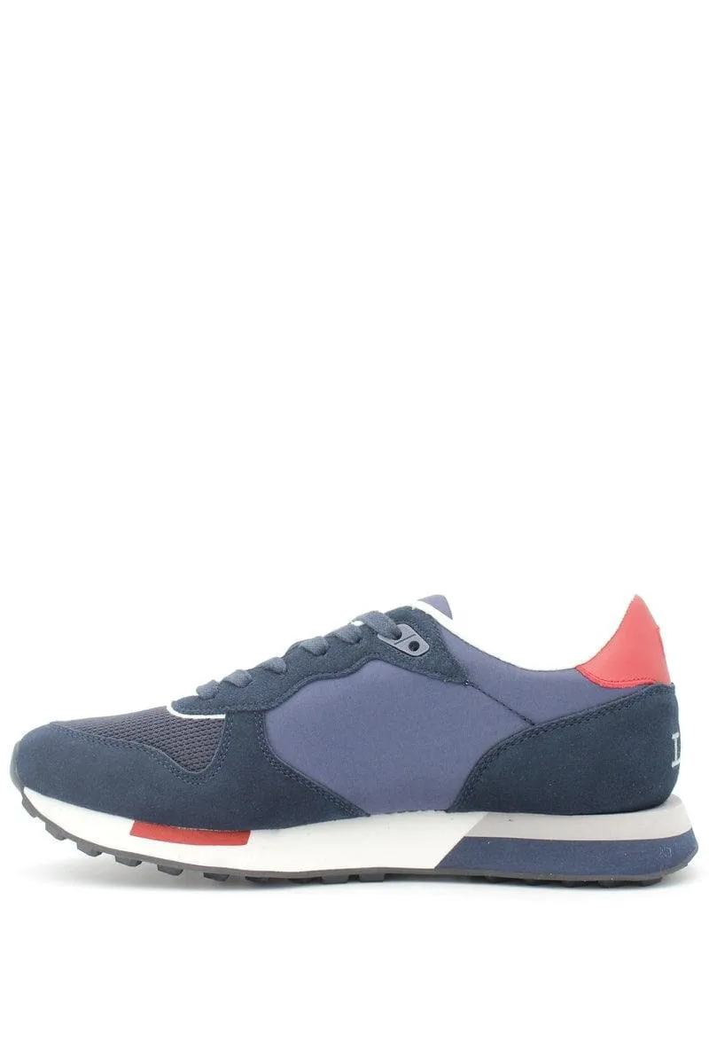 Sneaker dettaglio suede
